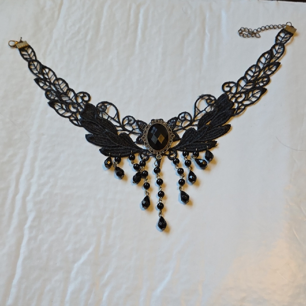 Elegant Black Lace Necklace